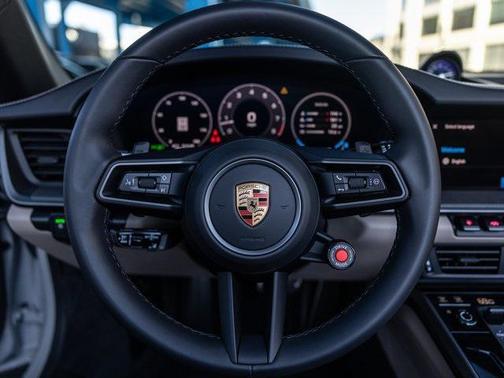 2025 Porsche 911 Carrera