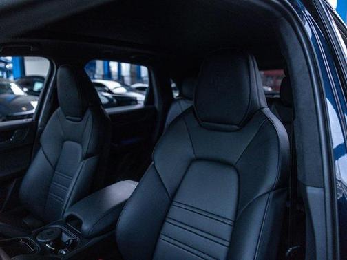 2026 Porsche Cayenne GTS