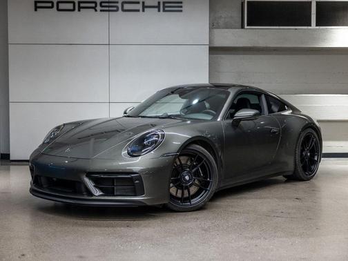 Aventurine Green Metallic 2024 Porsche 911 Carrera 4 GTS