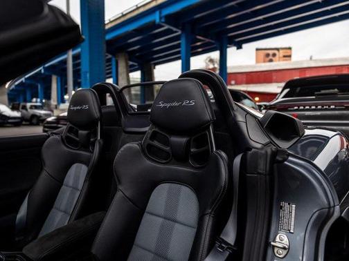 2024 Porsche 718 Spyder RS