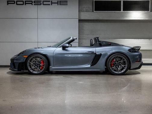 2024 Porsche 718 Spyder RS