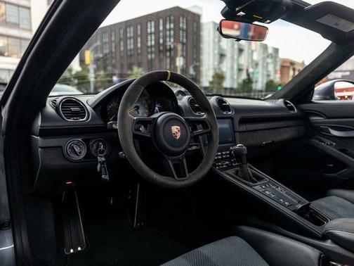 2024 Porsche 718 Spyder RS