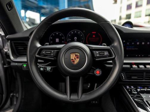 2025 Porsche 911 Carrera