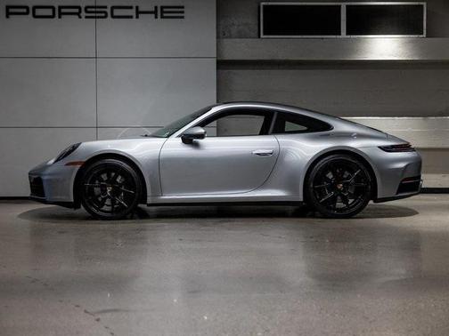 2025 Porsche 911 Carrera