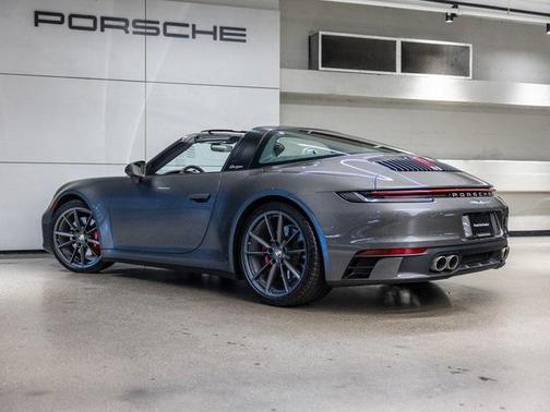 2024 Porsche 911 Targa 4 GTS