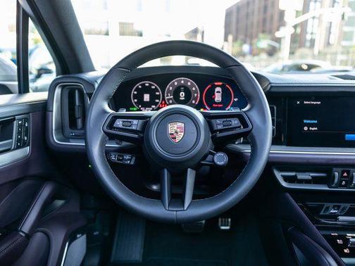 2025 Porsche Cayenne S