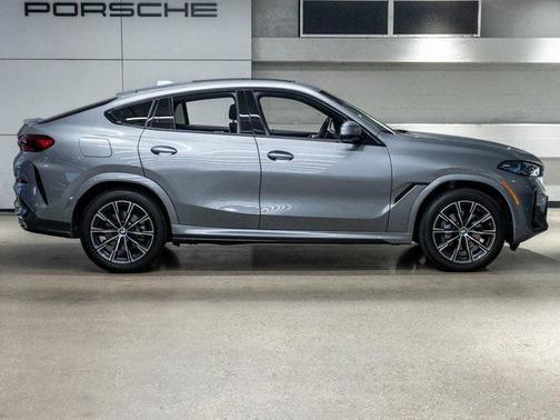 2025 BMW X6 xDrive40i