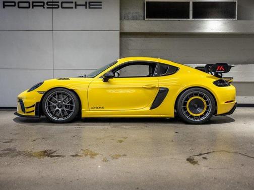 2023 Porsche 718 Cayman GT4 RS