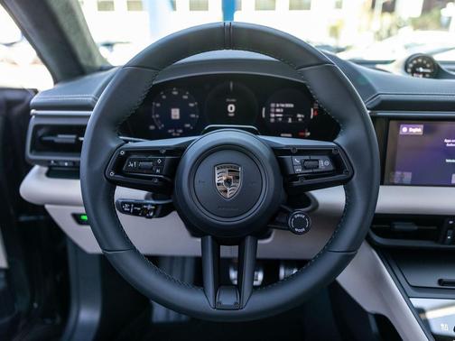 2026 Porsche Macan Turbo