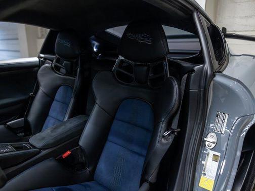 2025 Porsche 718 Cayman GT4 RS