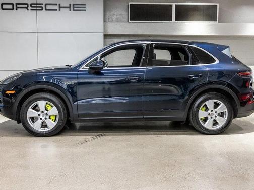 2022 Porsche Cayenne E-Hybrid S