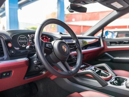 2025 Porsche Cayenne Cayenne