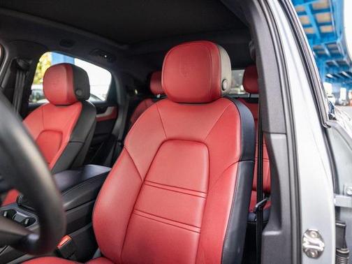 2025 Porsche Cayenne Cayenne