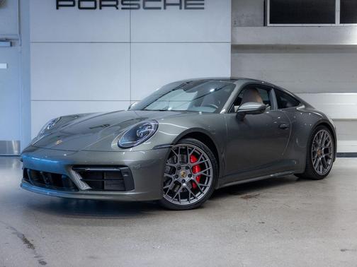 Aventurine Green Metallic 2020 Porsche 911 911 Carrera S