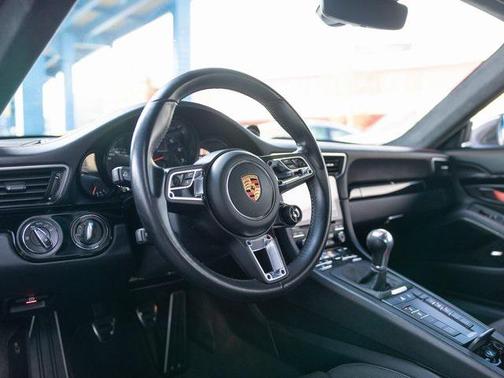 2019 Porsche 911 Carrera T