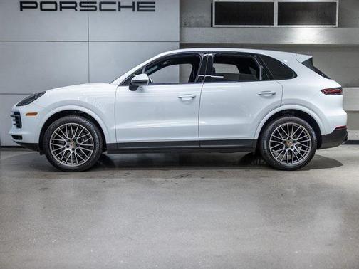 2023 Porsche Cayenne Platinum Edition