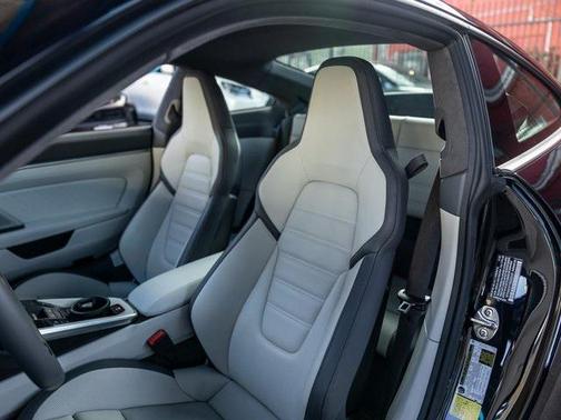 2025 Porsche 911 Carrera GTS