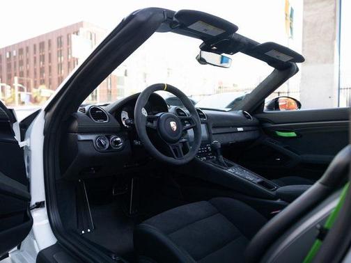 2025 Porsche 718 Spyder RS
