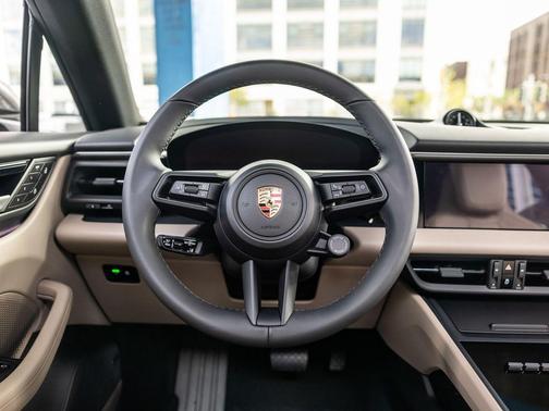 Green Metallic 2026 Porsche Macan Macan Electric 4