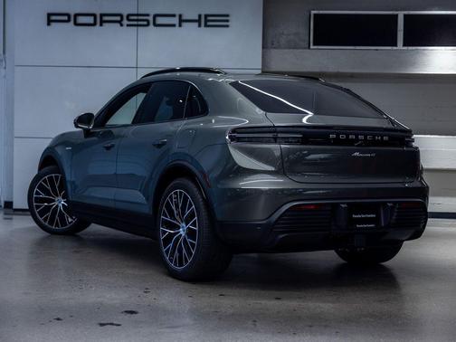 Green Metallic 2026 Porsche Macan Macan Electric 4