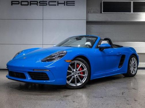 2025 Porsche 718 Boxster S