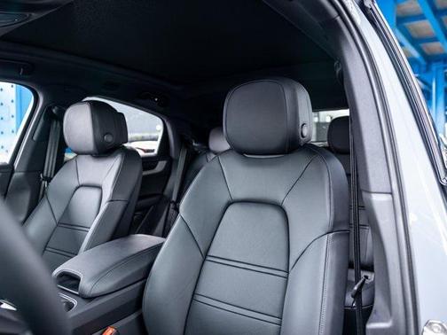2025 Porsche Cayenne Cayenne