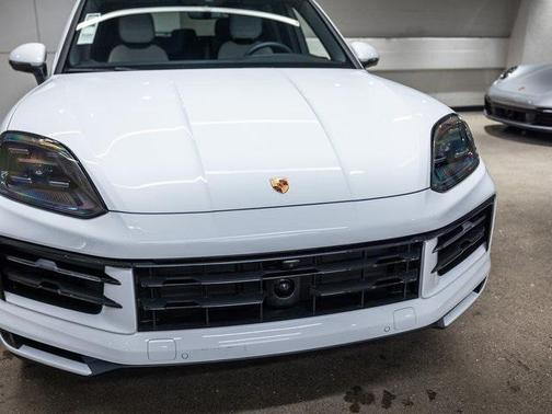 2025 Porsche Cayenne Cayenne