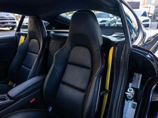 2024 Porsche 718 Cayman GTS 4.0