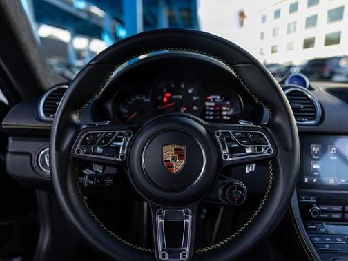 2024 Porsche 718 Cayman GTS 4.0