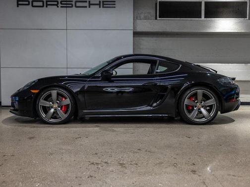 2024 Porsche 718 Cayman GTS 4.0