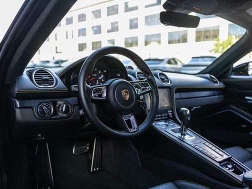 2024 Porsche 718 Cayman GTS 4.0