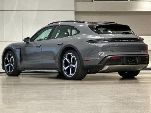 2025 Porsche Taycan 4