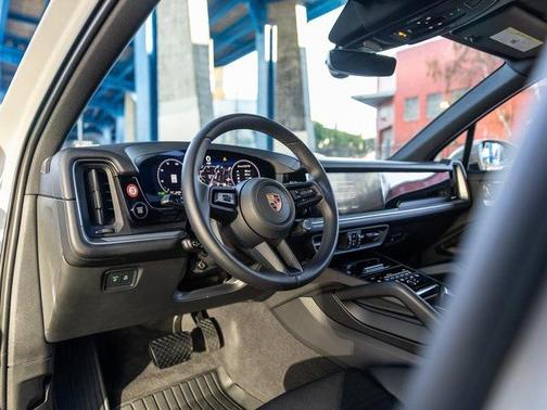 2025 Porsche Cayenne Cayenne
