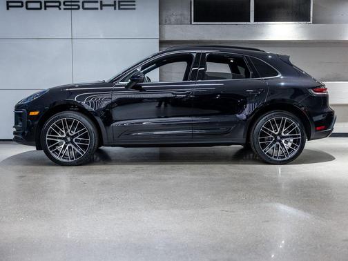 Jet Black Metallic 2026 Porsche Macan Macan