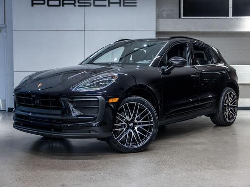Jet Black Metallic 2026 Porsche Macan Macan
