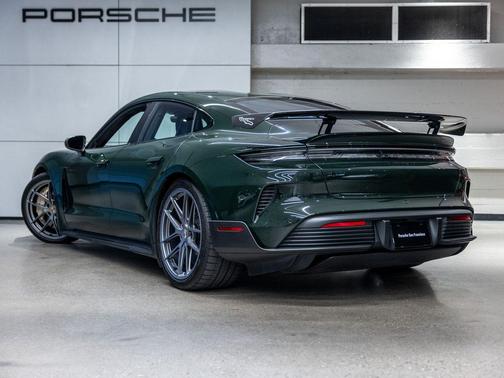 2025 Porsche Taycan Turbo GT w/Weissach Package