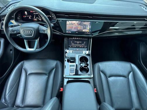 2023 Audi Q7 55 Premium Plus