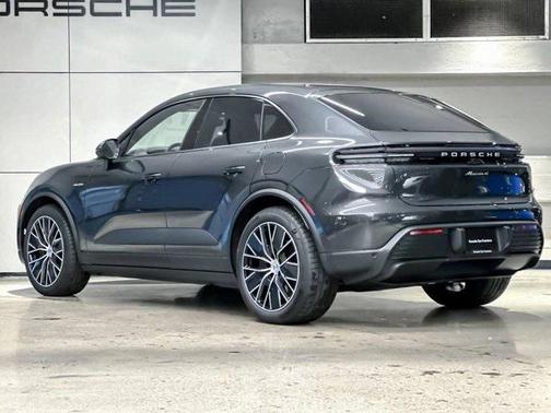 2024 Porsche Macan 4