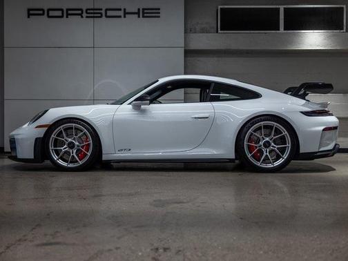 2025 Porsche 911 GT3