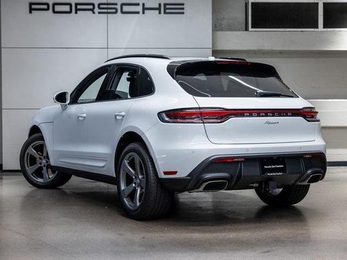 2025 Porsche Macan