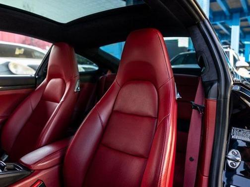 2017 Porsche 911 Turbo S