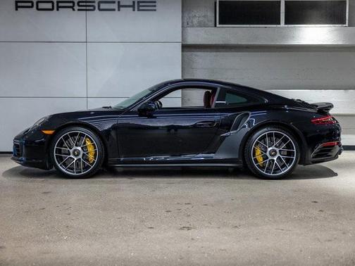 2017 Porsche 911 Turbo S