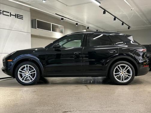 2022 Porsche Cayenne Platinum Edition