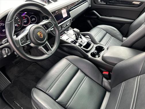 2022 Porsche Cayenne Platinum Edition