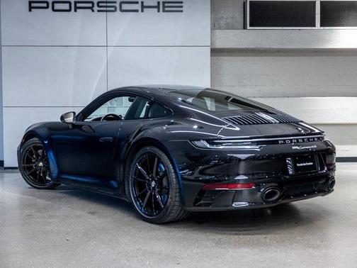 2024 Porsche 911 Carrera 4S