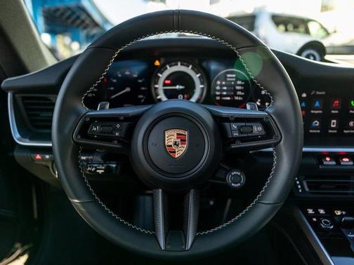 2024 Porsche 911 Carrera 4S