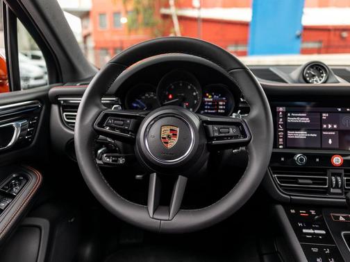 Papaya Metallic 2025 Porsche Macan Macan