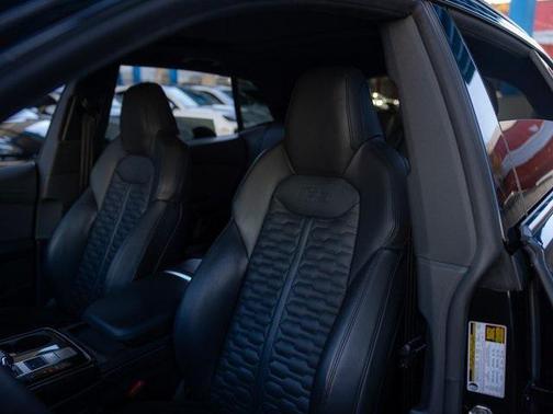 2023 Audi RS Q8 4.0T