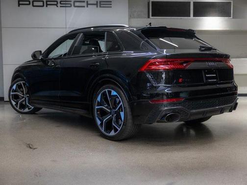 2023 Audi RS Q8 4.0T