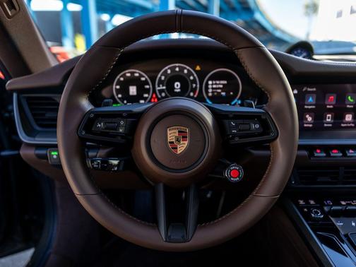 Green Metallic 2026 Porsche 911 Carrera 4S